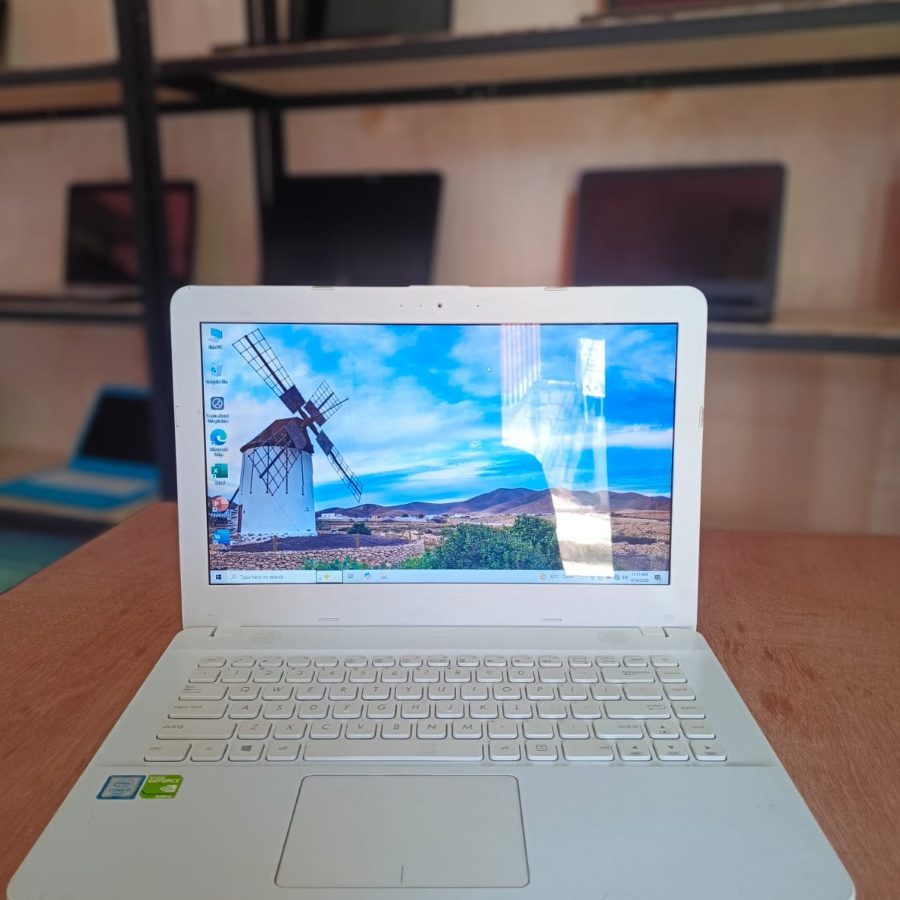 ASUS X441UV
