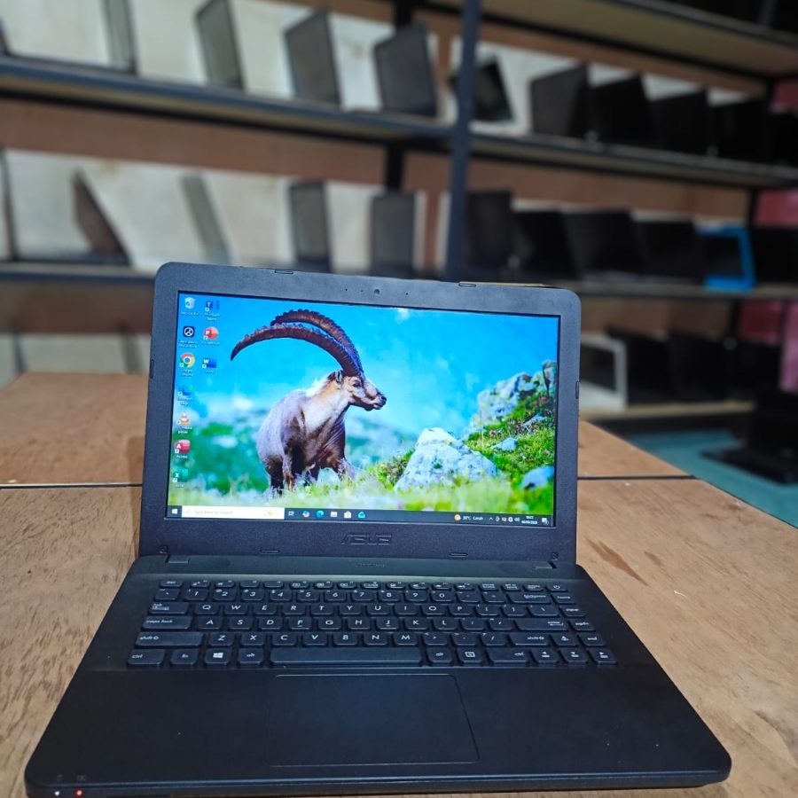 ASUS VIVOBOOK X411MA